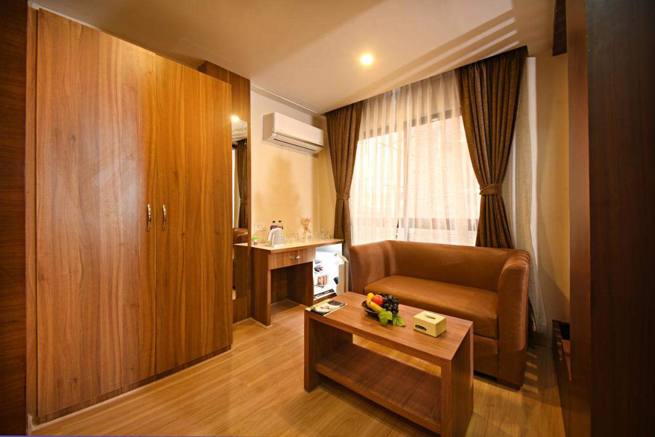 Capital Boutique Hotel Kathmandu Bagian luar foto