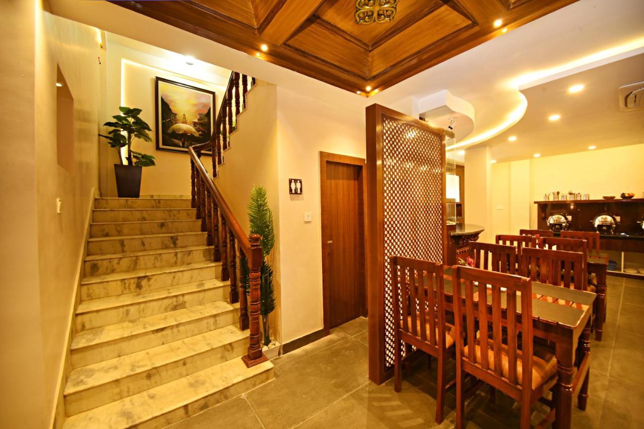 Capital Boutique Hotel Kathmandu Bagian luar foto