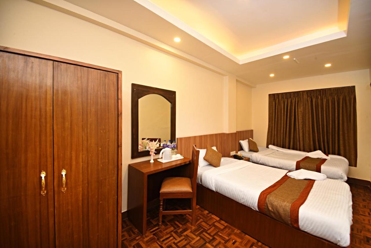 Capital Boutique Hotel Kathmandu Bagian luar foto